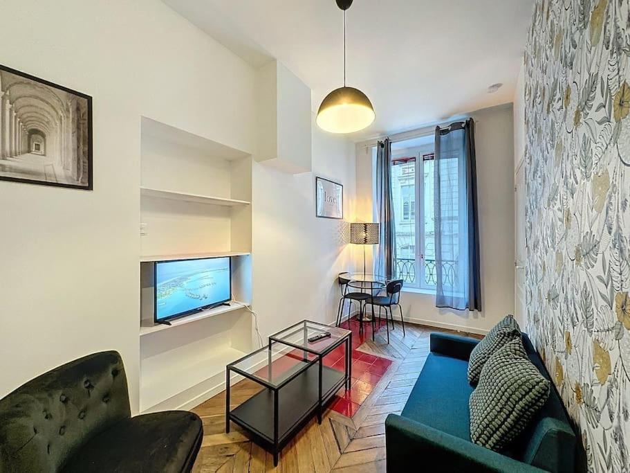 Cosy Appart, Rue St Cyr Lyon Buitenkant foto